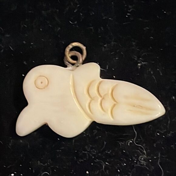 1.25” cream colored carved goldfish/koi charm/pendant with double jump hoop - Picture 1 of 8
